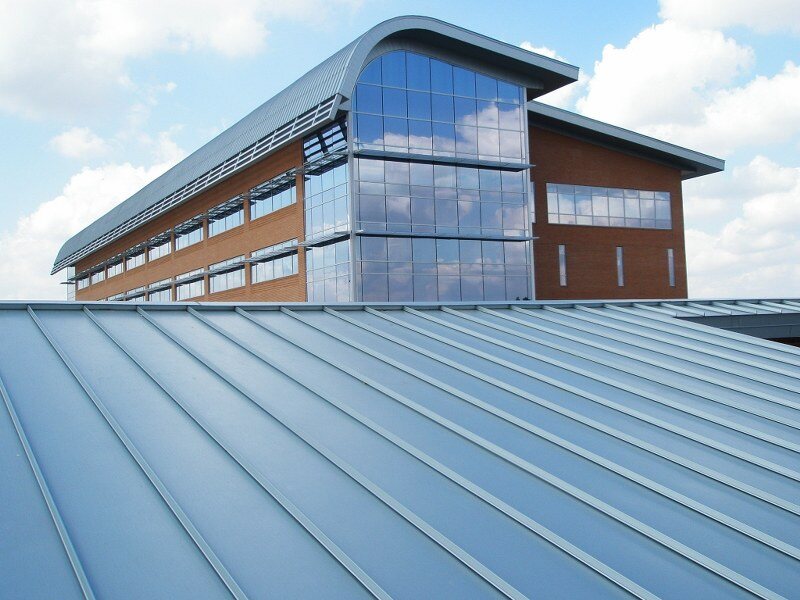 138T & 238T Standing Seam System on Large Business Building-2