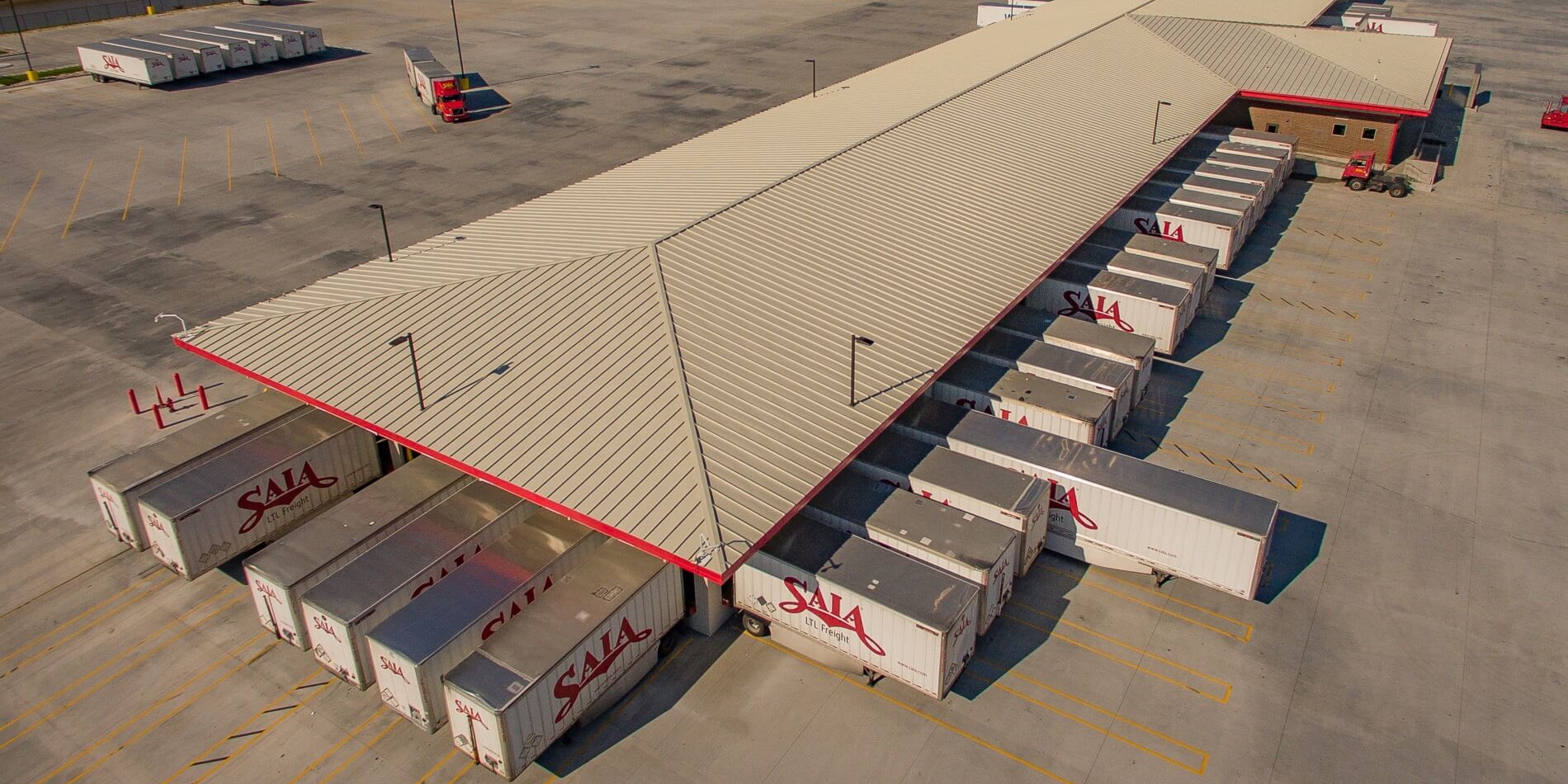 5 Benefits of a Metal Commercial Roof